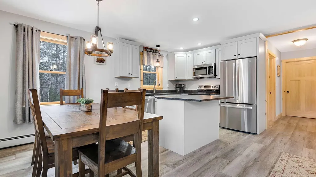 1 Stearns Hill Hanover ME 04237