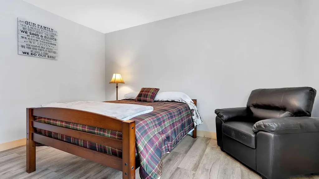 1 Stearns Hill Hanover ME 04237