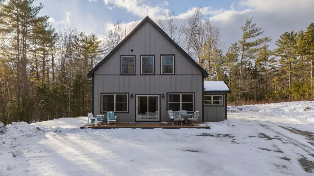 1 Stearns Hill Hanover ME 04237