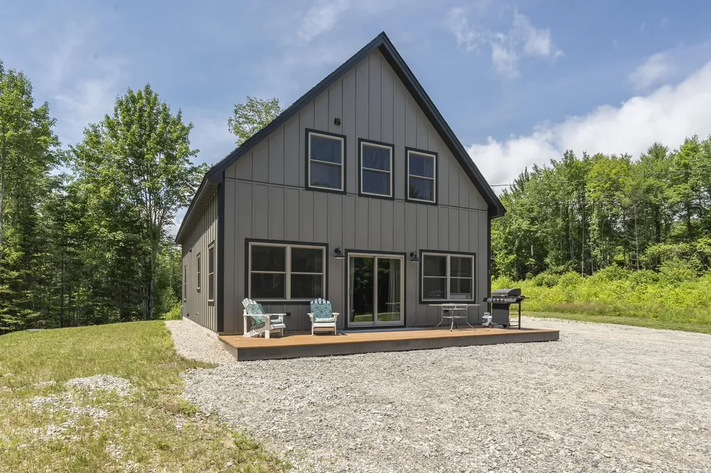 1 Stearns Hill Hanover ME 04237