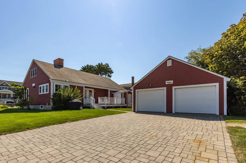 168 Ocean Avenue Wells ME 04090