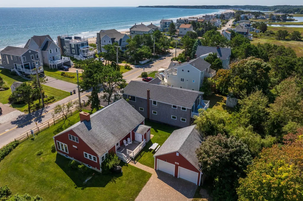 168 Ocean Avenue Wells ME 04090