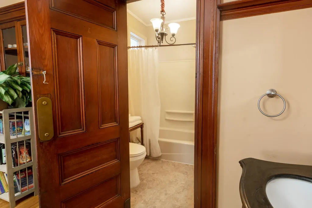 18 Hudson Street Bangor ME 04401