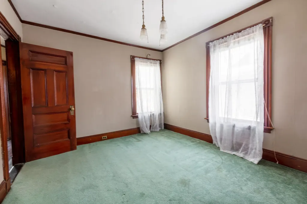 18 Hudson Street Bangor ME 04401
