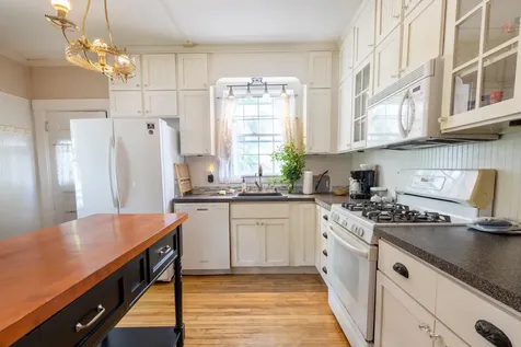 18 Hudson Street Bangor ME 04401