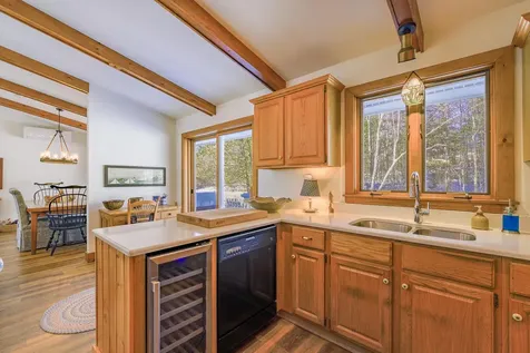 25 Acadia Drive Rockland ME 04841