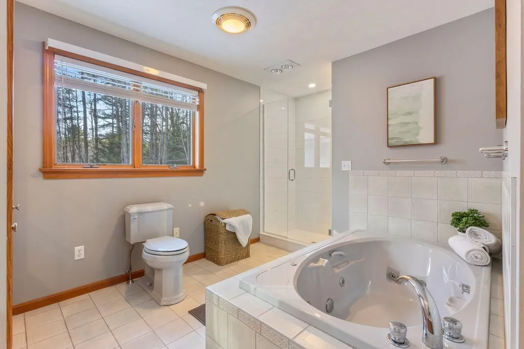 5 Trix Lane Biddeford ME 04005