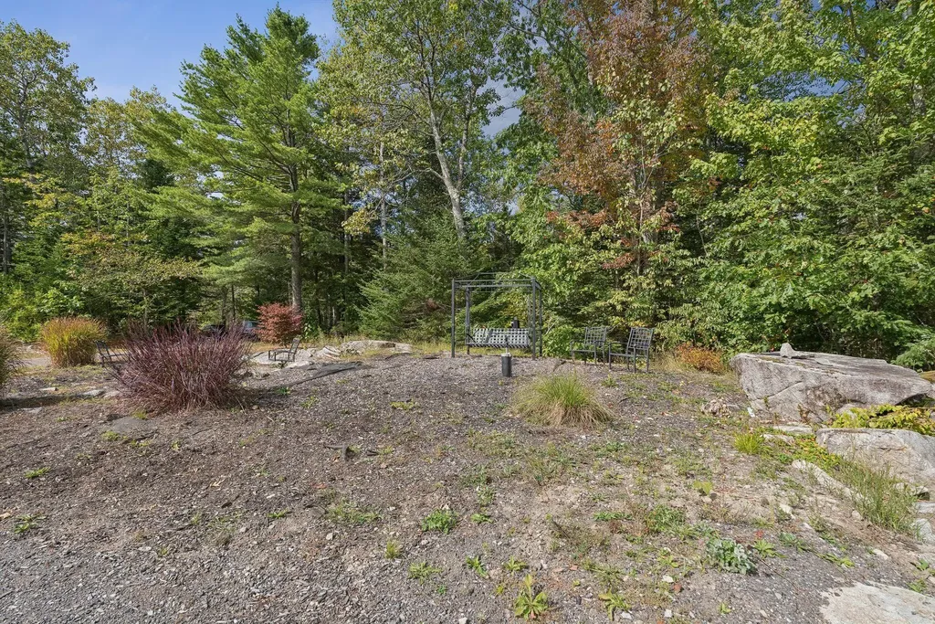 29 Punkin Hill Road South Thomaston ME 04858