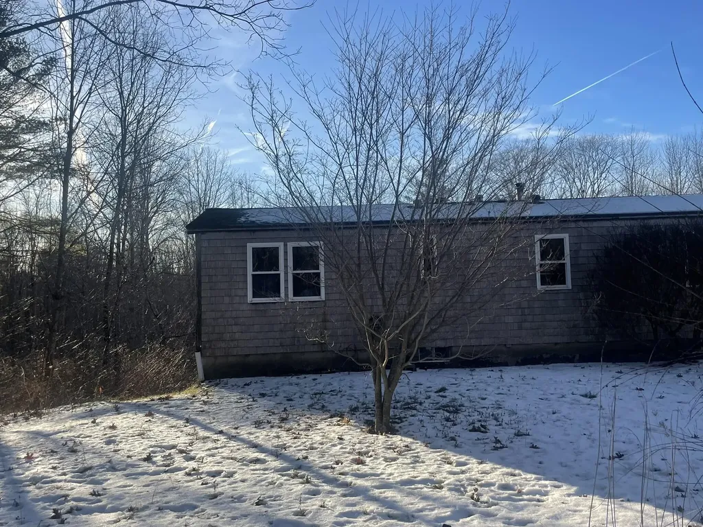 38 Jasmine Lane Union ME 04862