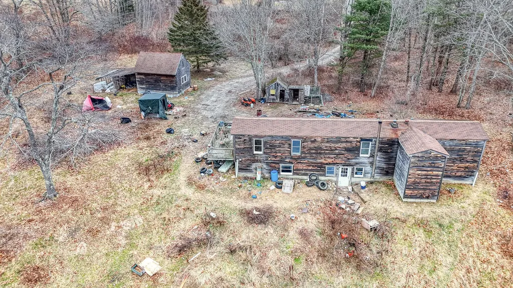 38 Jasmine Lane Union ME 04862