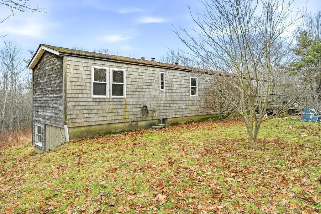 38 Jasmine Lane Union ME 04862