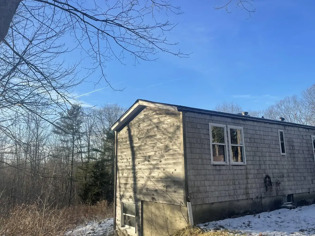 38 Jasmine Lane Union ME 04862