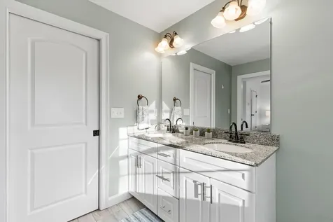 58 Hardy Road Falmouth ME 04105