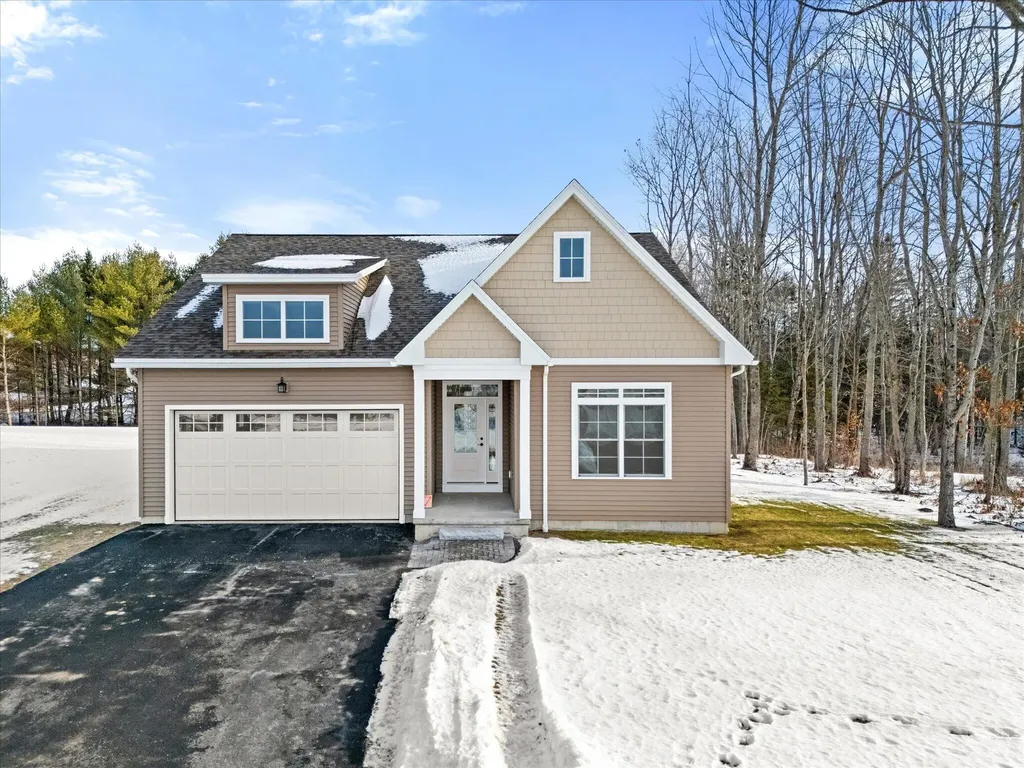7 Donegal Drive Veazie ME 04401