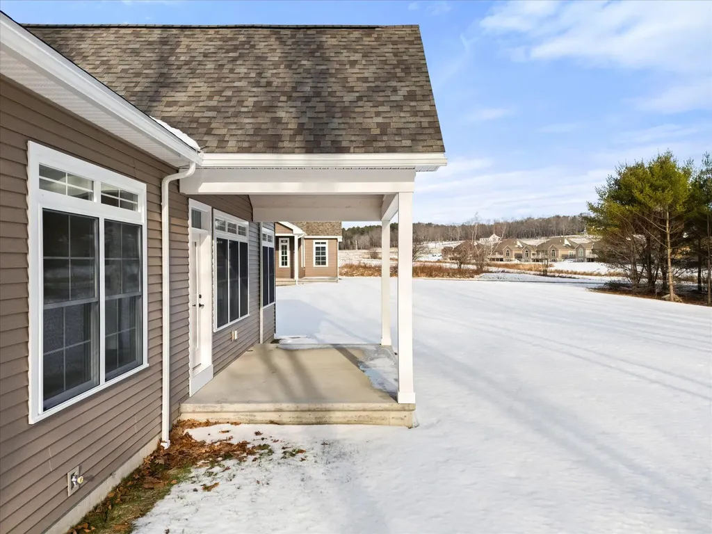 7 Donegal Drive Veazie ME 04401