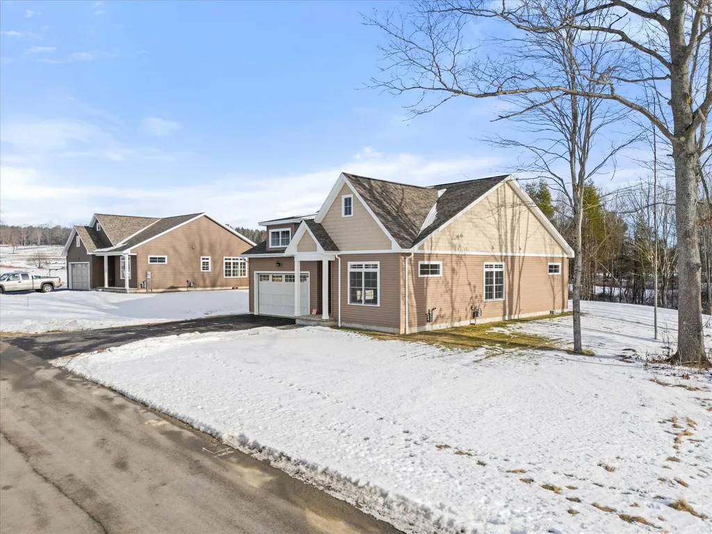 7 Donegal Drive Veazie ME 04401