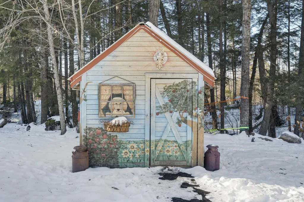 254 Fogg Road Harrison ME 04040