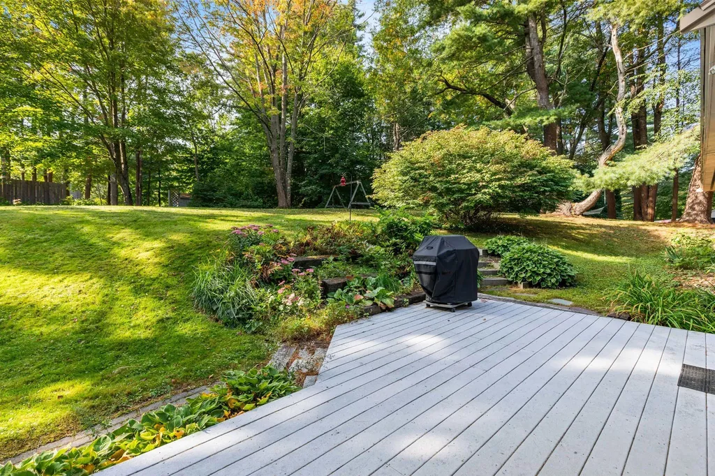 5 Crestwood Drive Westbrook ME 04092