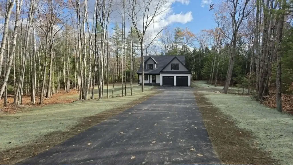 65 Autumn Ridge Sabattus ME 04280