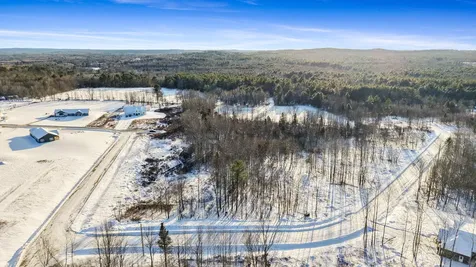 Sidney ME 04330