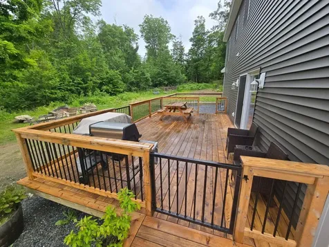 1083 North Road Newburgh ME 04444