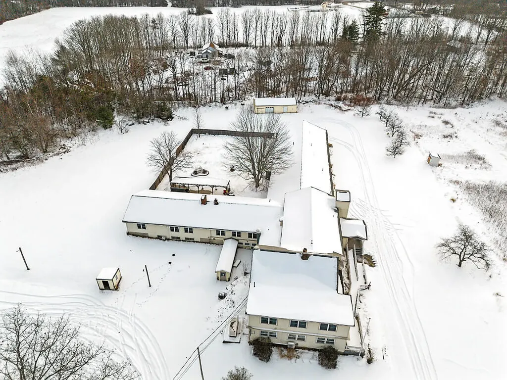 457 Old Lewiston Road Winthrop ME 04364