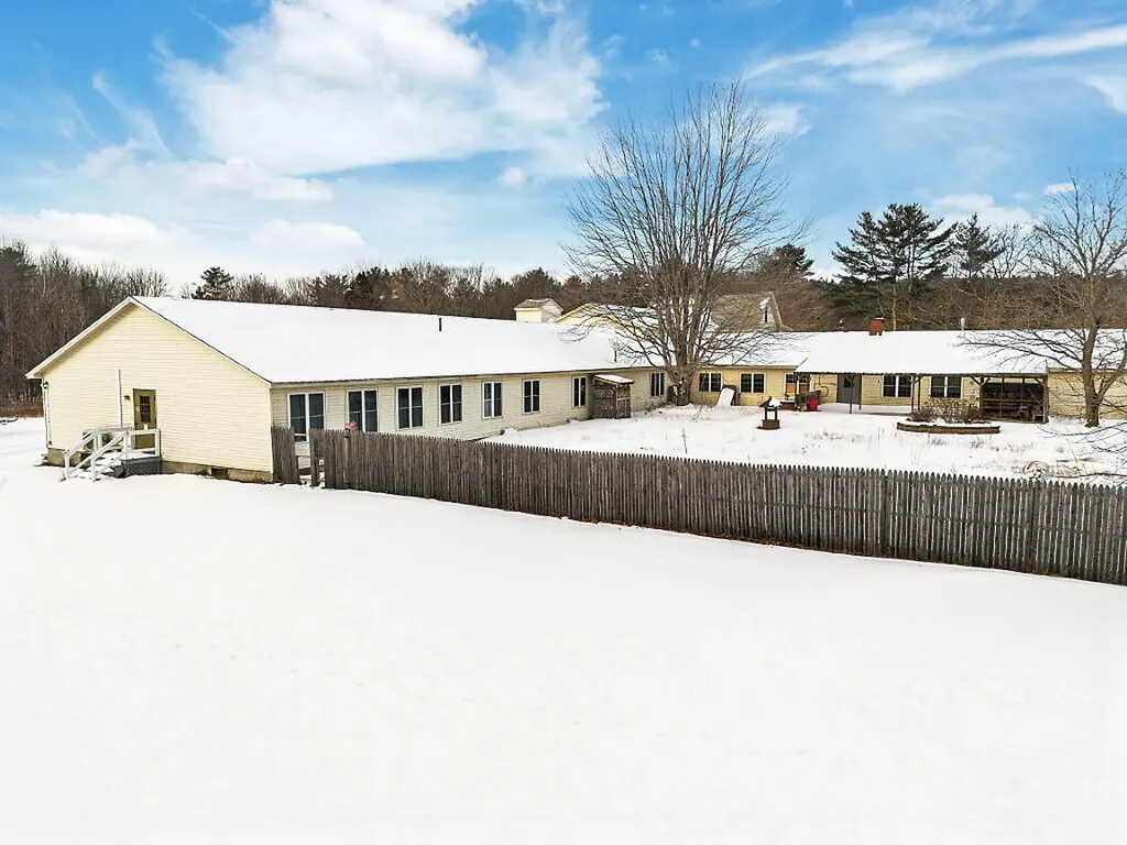 457 Old Lewiston Road Winthrop ME 04364