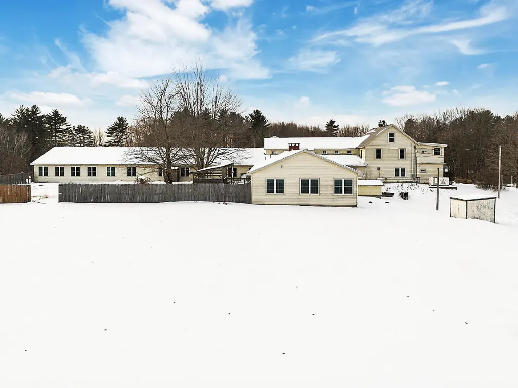 457 Old Lewiston Road Winthrop ME 04364