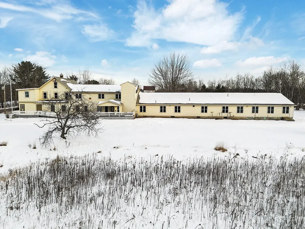 457 Old Lewiston Road Winthrop ME 04364