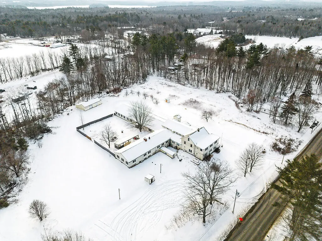 457 Old Lewiston Road Winthrop ME 04364