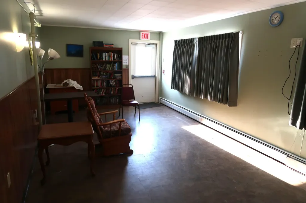 457 Old Lewiston Road Winthrop ME 04364
