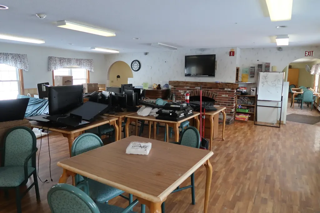 457 Old Lewiston Road Winthrop ME 04364