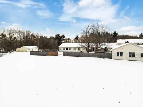 457 Old Lewiston Road Winthrop ME 04364