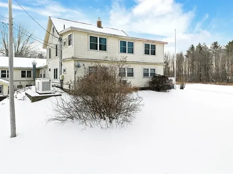 457 Old Lewiston Road Winthrop ME 04364