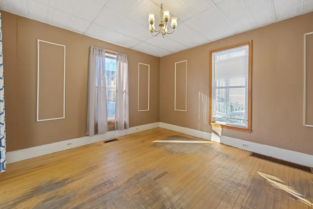 113 Lincoln Street Bangor ME 04401