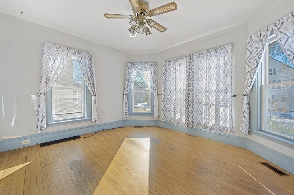 113 Lincoln Street Bangor ME 04401