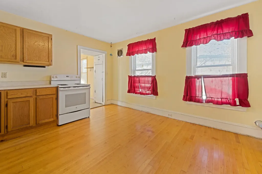 113 Lincoln Street Bangor ME 04401