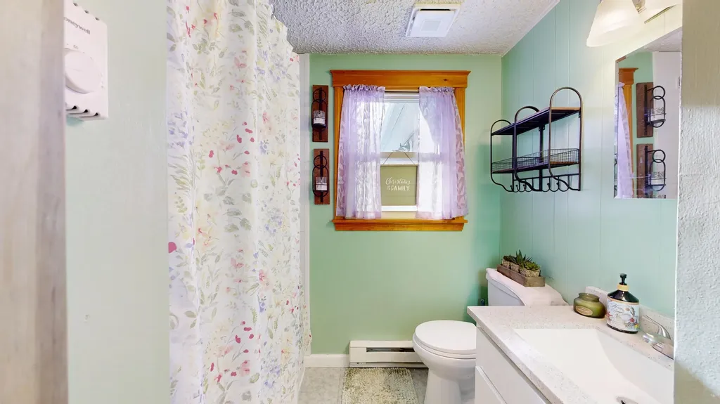 11 Highland Heights Winthrop ME 04364