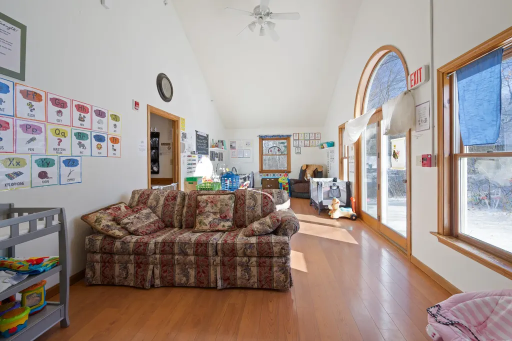 913 Essex Street Bangor ME 04401