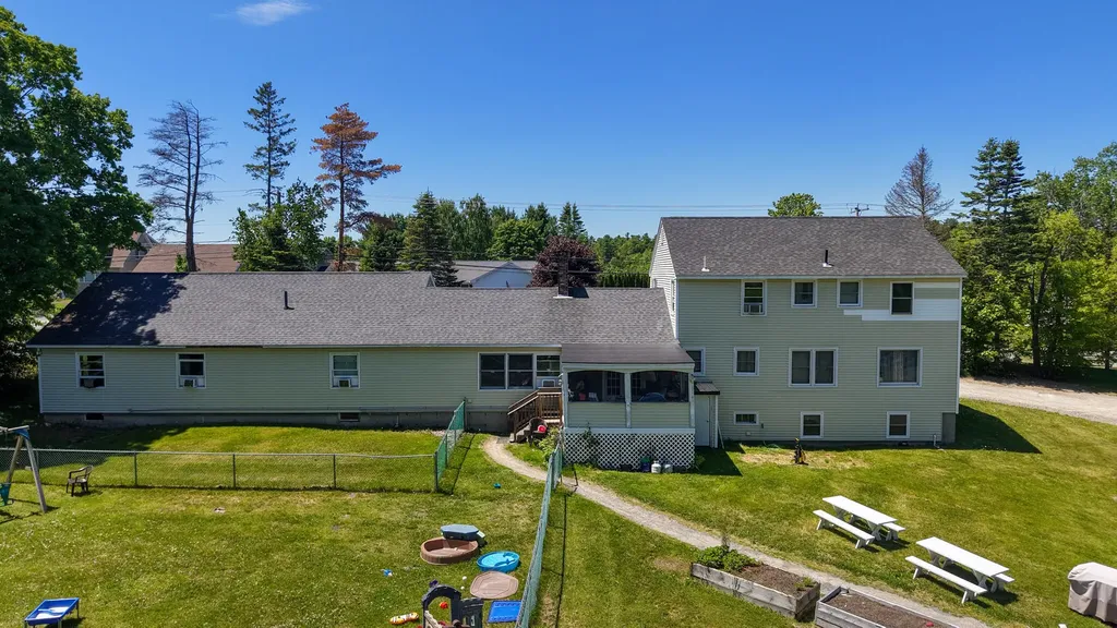 913 Essex Street Bangor ME 04401