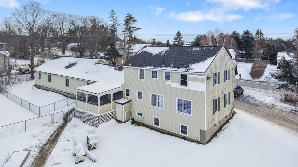 913 Essex Street Bangor ME 04401