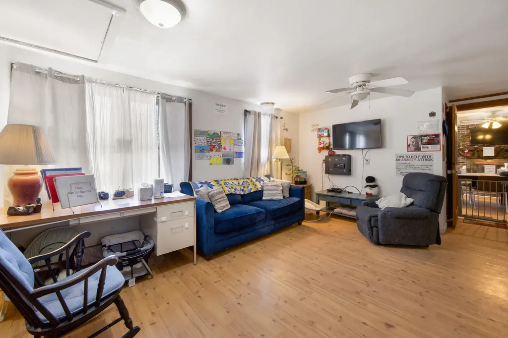 913 Essex Street Bangor ME 04401