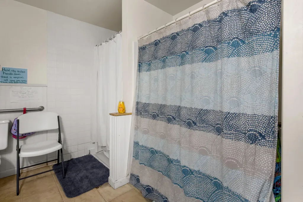 913 Essex Street Bangor ME 04401