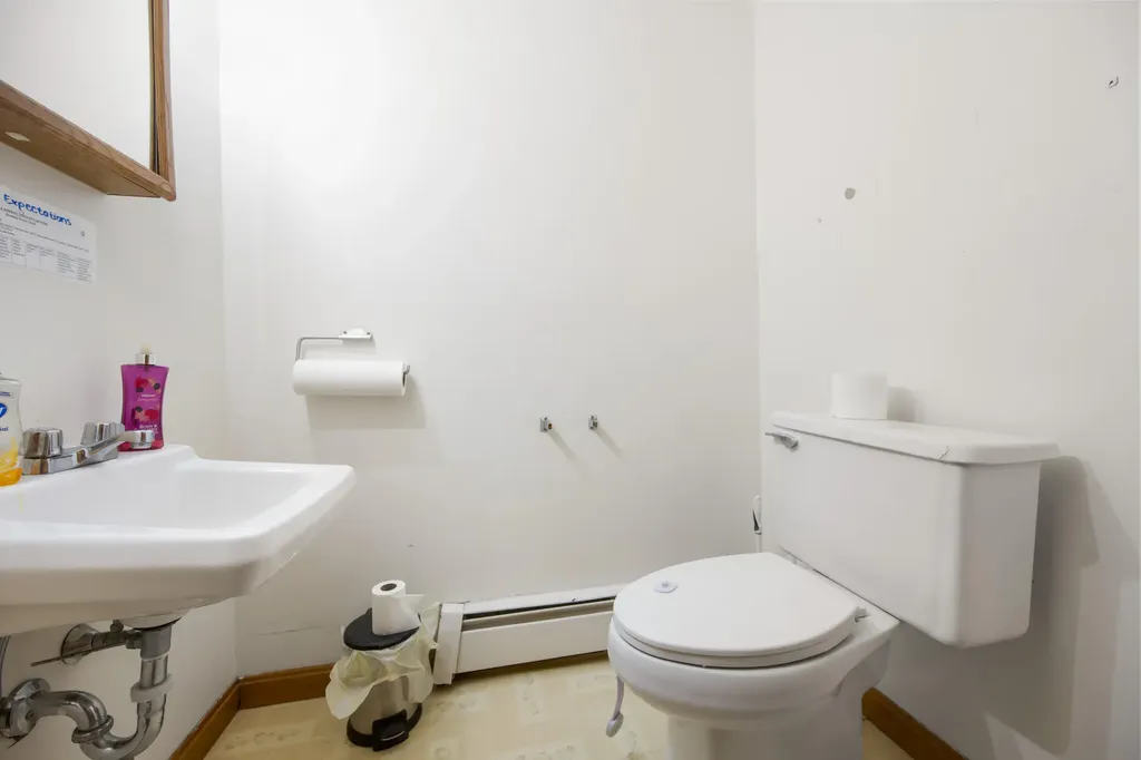 913 Essex Street Bangor ME 04401