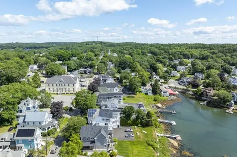 63 Townsend Avenue Boothbay Harbor ME 04538