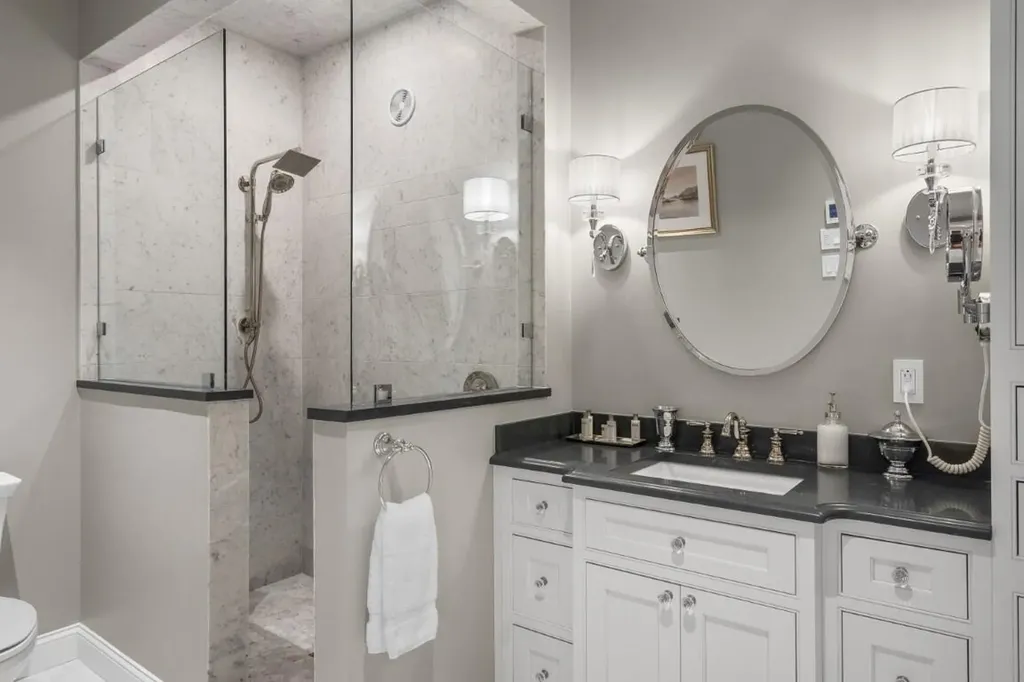 63 Townsend Avenue Boothbay Harbor ME 04538