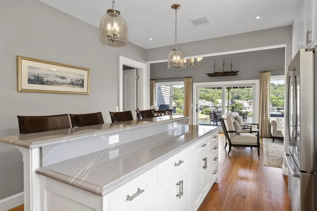 63 Townsend Avenue Boothbay Harbor ME 04538