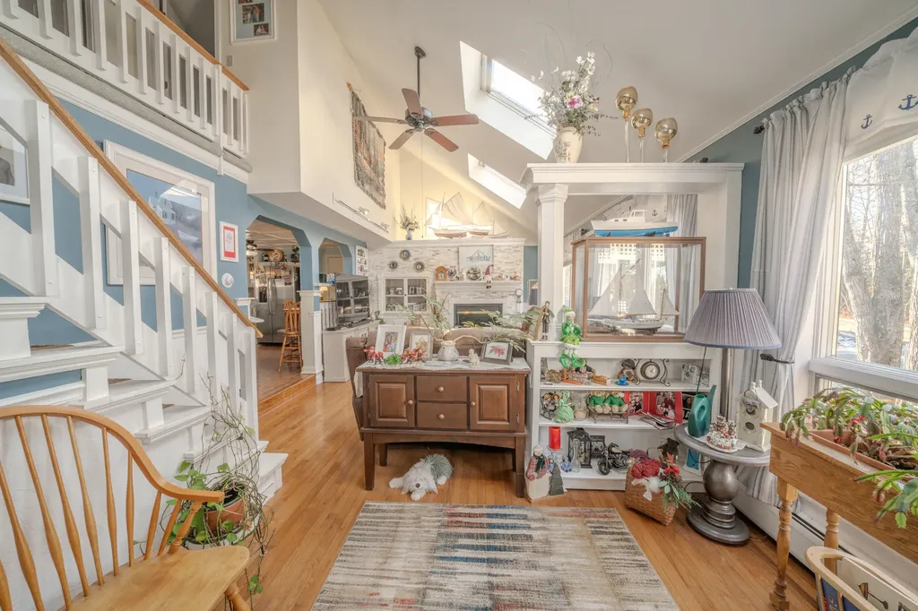 12 Country Lane South Thomaston ME 04858
