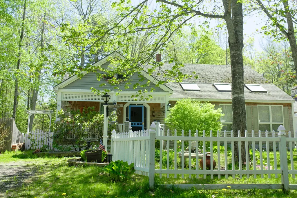 12 Country Lane South Thomaston ME 04858