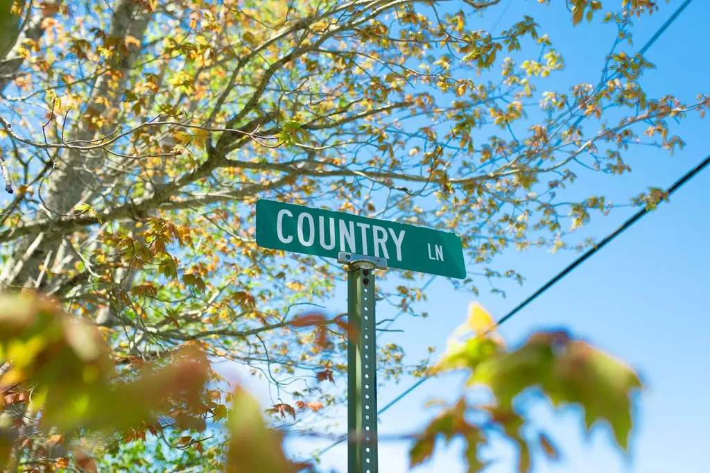 12 Country Lane South Thomaston ME 04858